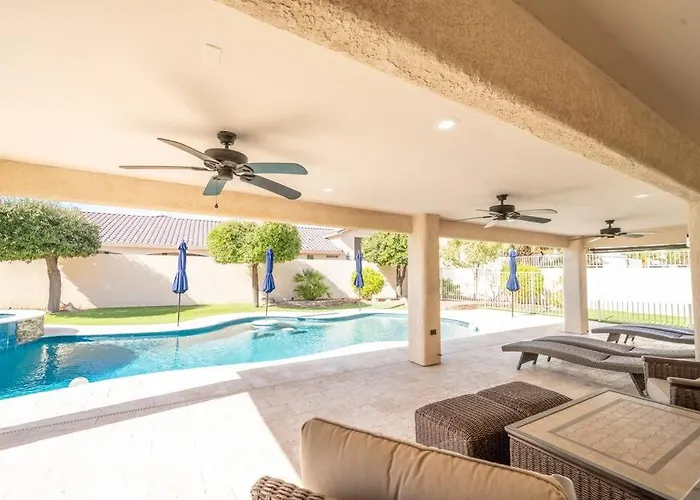 Grand Havasu Oasis With Custom Pool & Spa! Ferienhaus
