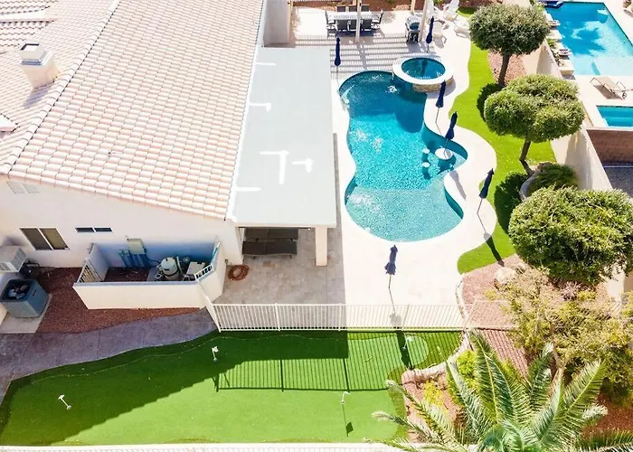 Grand Havasu Oasis With Custom Pool & Spa! Ferienhaus Lake Havasu City