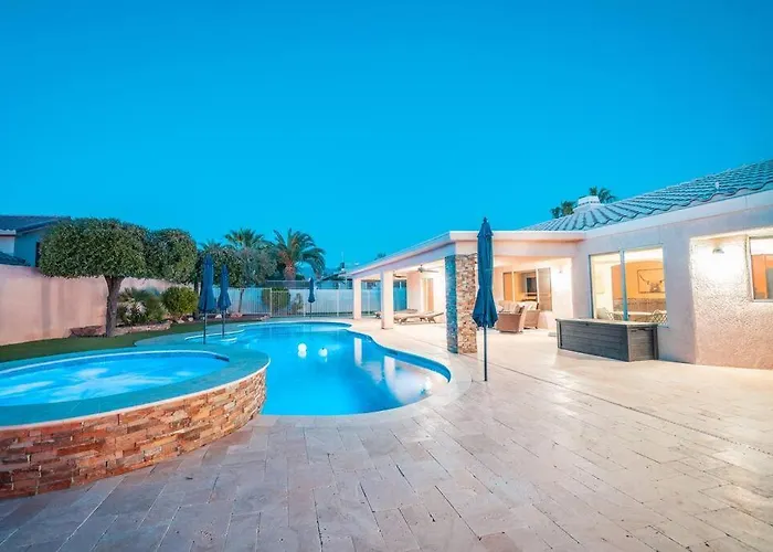 Grand Havasu Oasis With Custom Pool & Spa! * Lake Havasu City