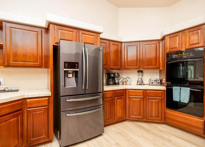 Grand Havasu Oasis With Custom Pool & Spa! *