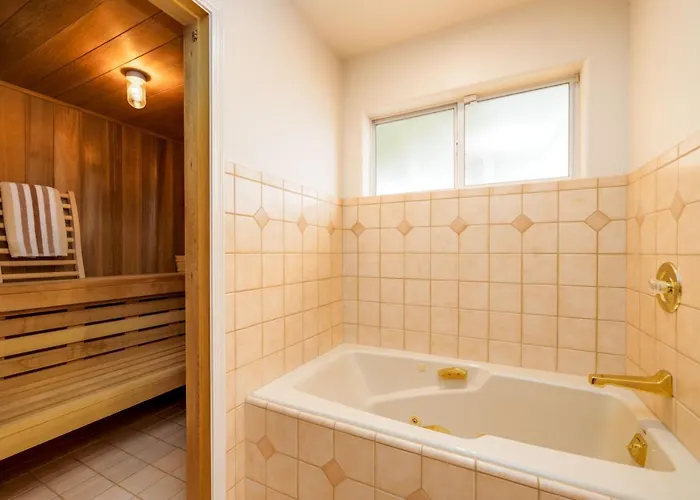 Ferienhaus Grand Havasu Oasis With Custom Pool & Spa!